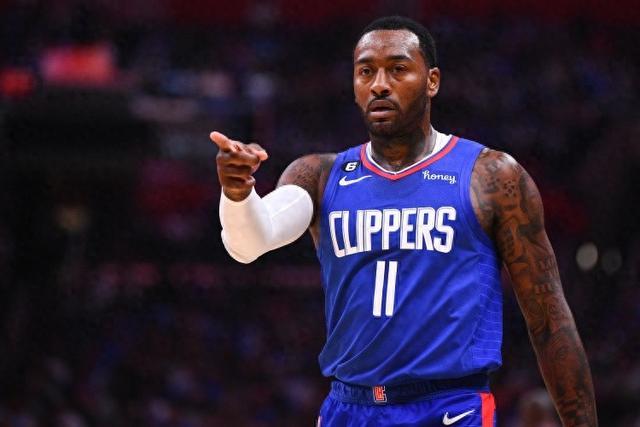 布伦森44分西亚卡姆22分 尼克斯大胜步行者3-2